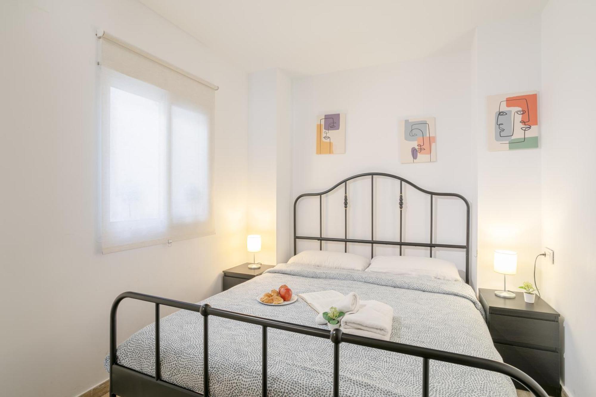 Apartamentos San Leandro, Centro Alicante Exterior photo