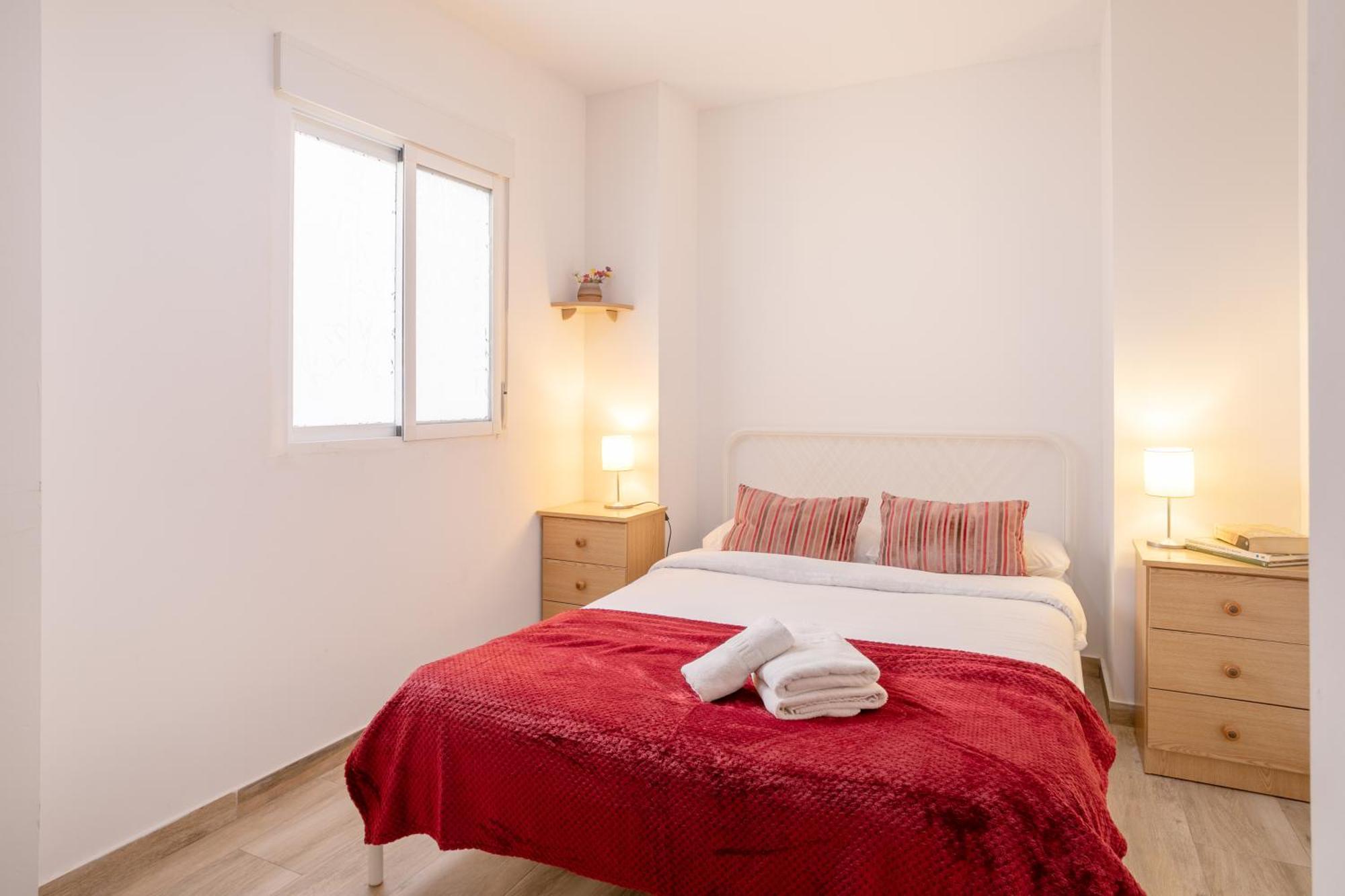 Apartamentos San Leandro, Centro Alicante Exterior photo